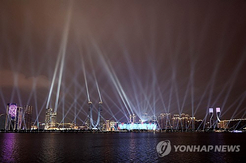 항저우 아시안게임 화려한 개막…한국 16번째 입장